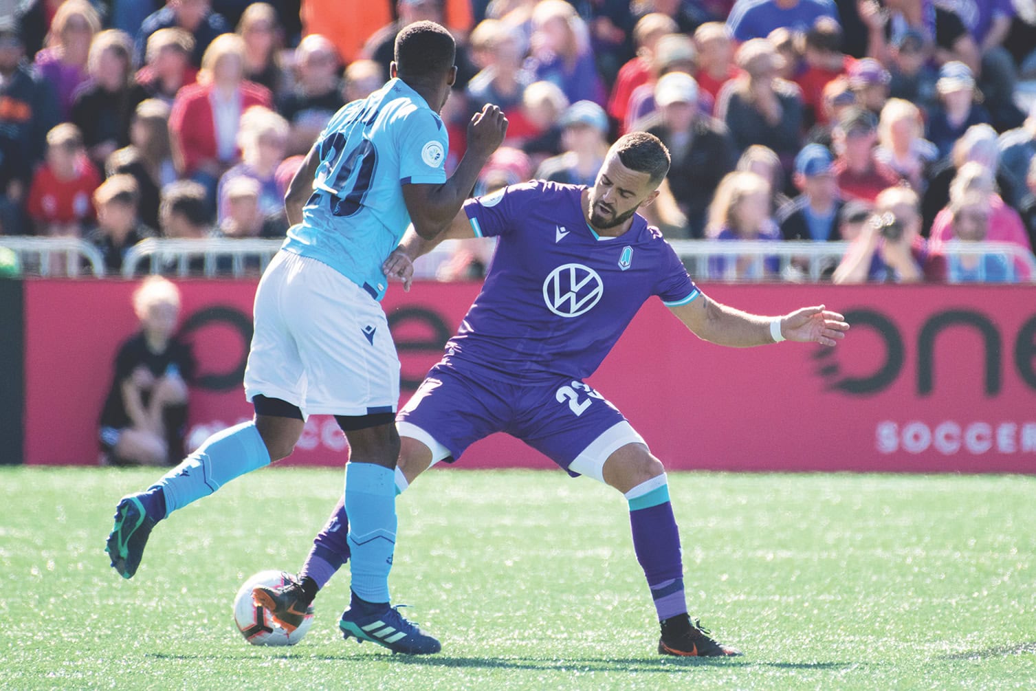 50,000 PEOPLE CALL LANGFORD HOME 50,000 PEOPLE CALL LANGFORD HOME