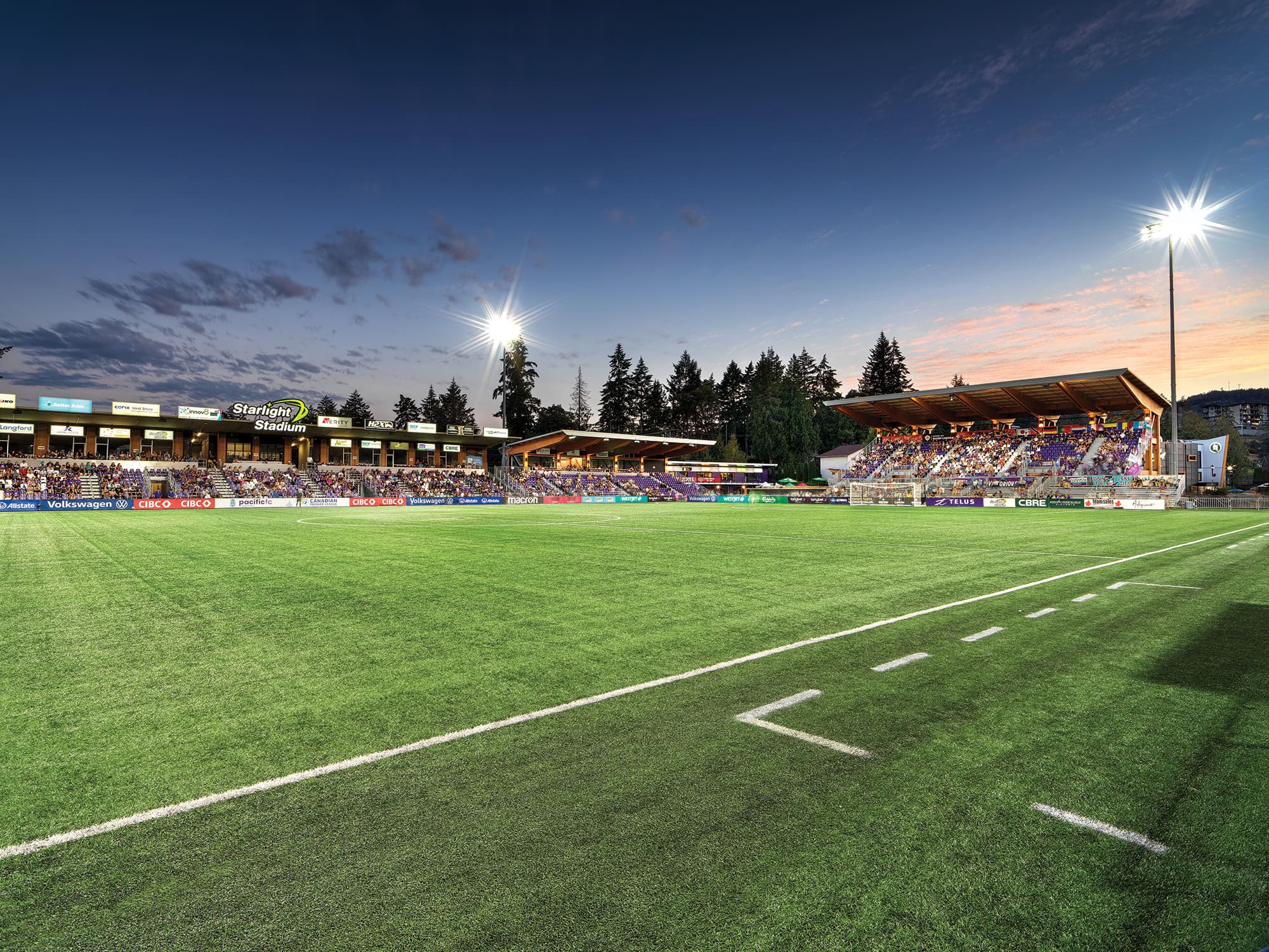 STARLIGHT STADIUM STARLIGHT STADIUM